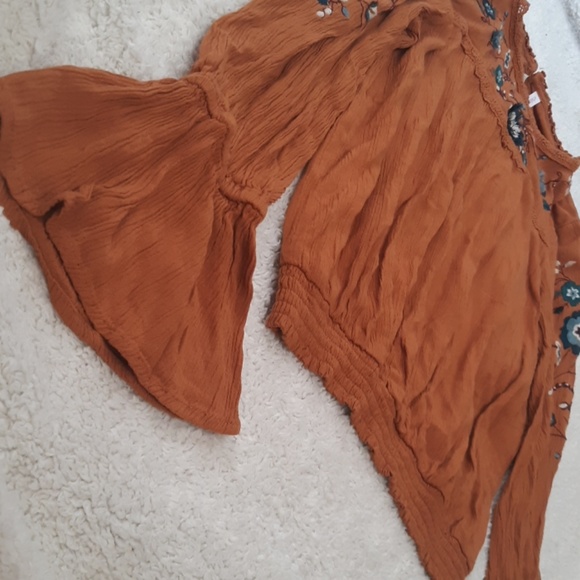 Long-Sleeved Blouse / Shirt - Picture 3 of 4